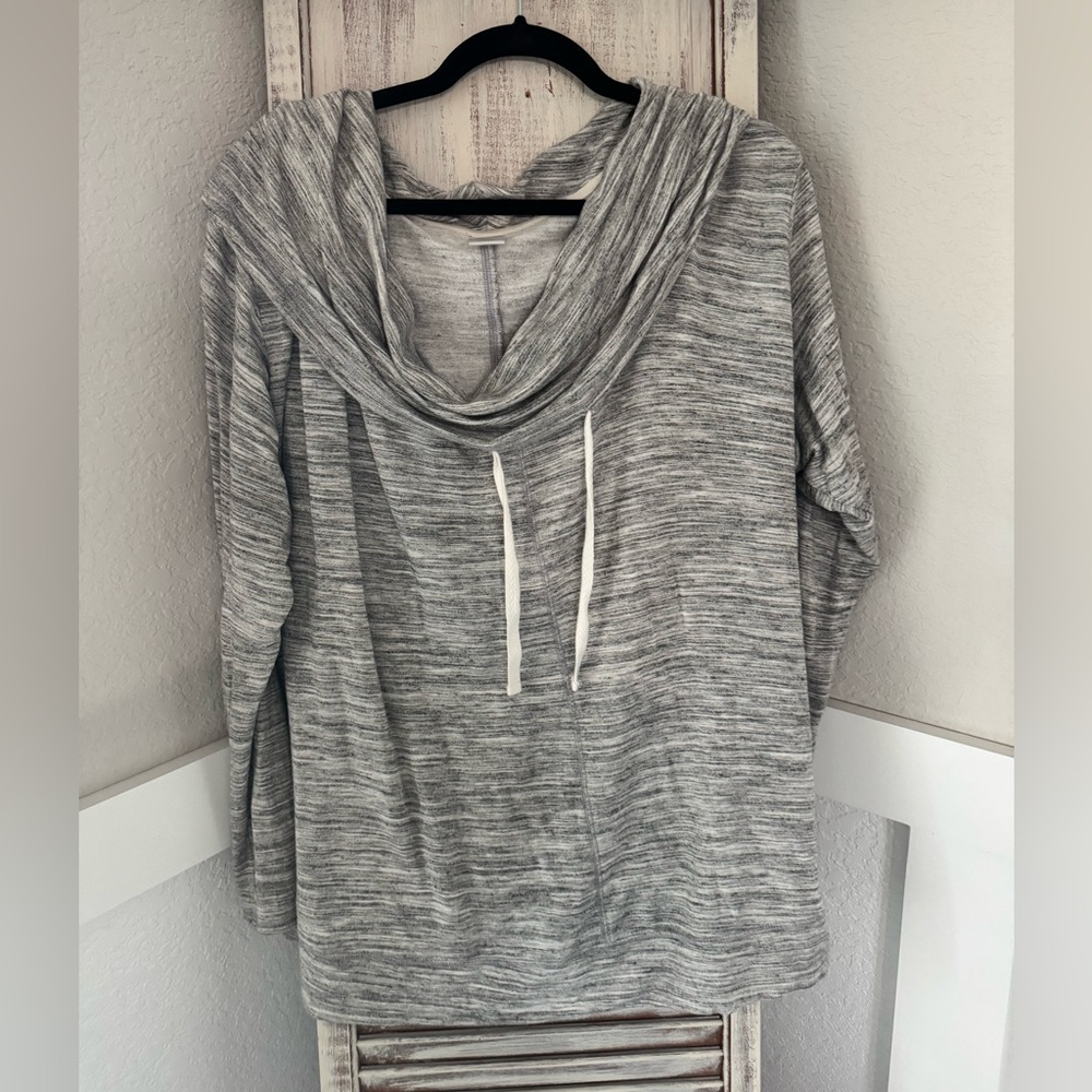 CUTE! Livi Active Lane Bryant Gray Heathered Cowl Neck Pullover Sweatshirt 26/28